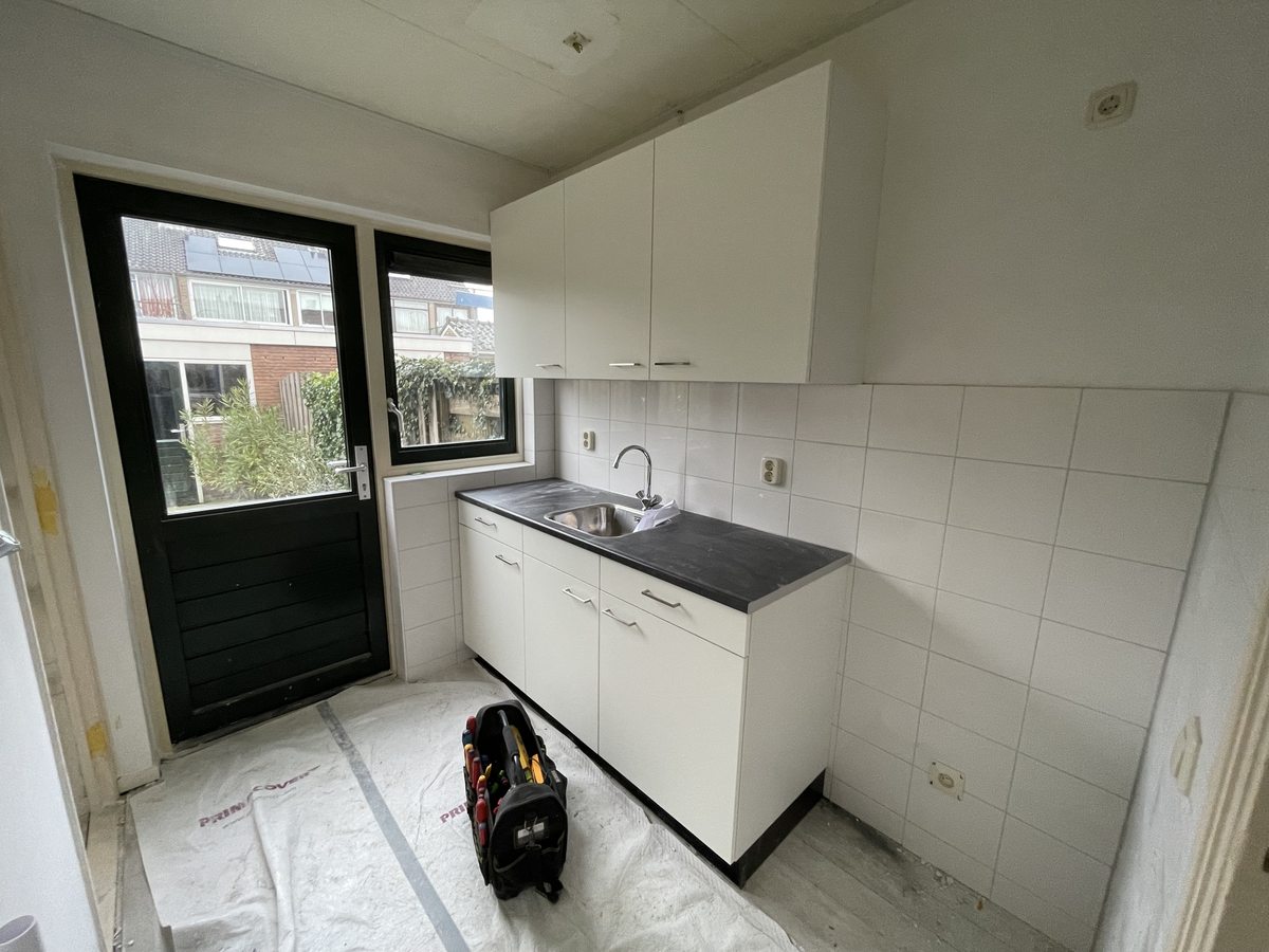 Keuken gereedgemaakt voor elektrotechnische installatie